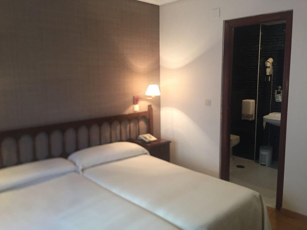 Hotel El Molinon Cangas De Narcea Ngoại thất bức ảnh